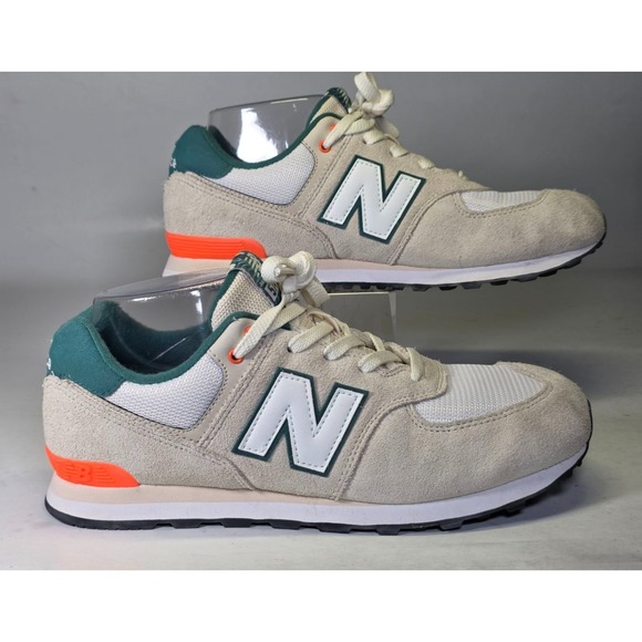 New Balance Other - New Balance 574 Men's Sneakers Size 7 M Beige White Suede Fabric Running Shoes